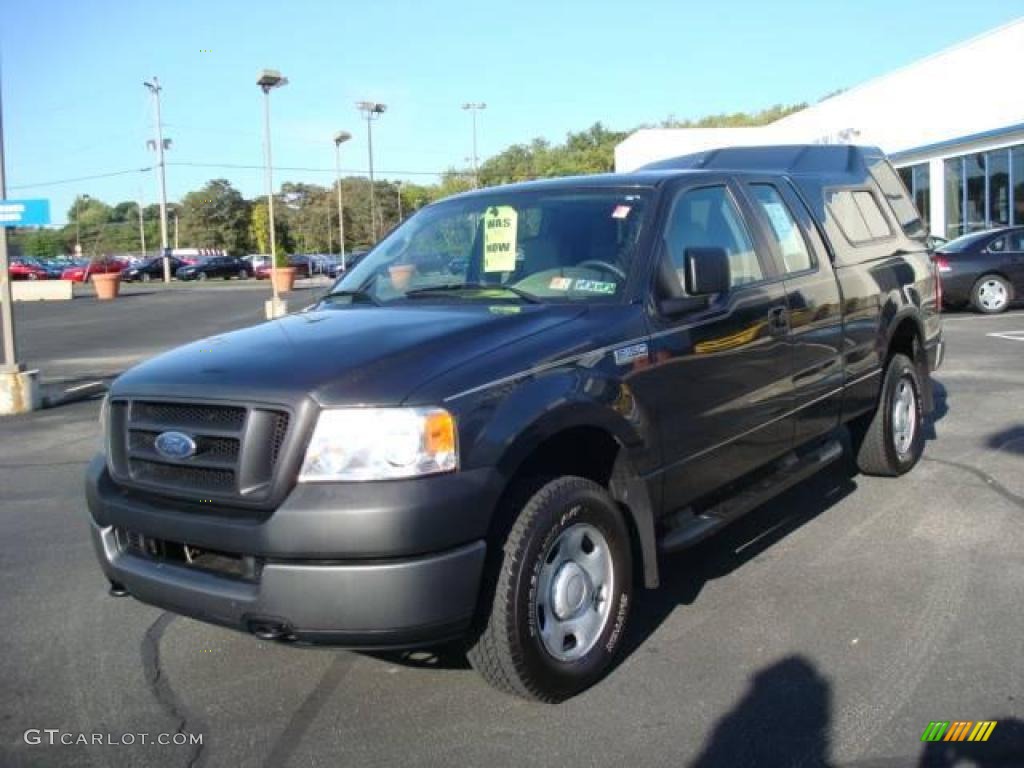 2005 F150 XL SuperCab 4x4 - Aspen Green Metallic / Medium Flint Grey photo #7