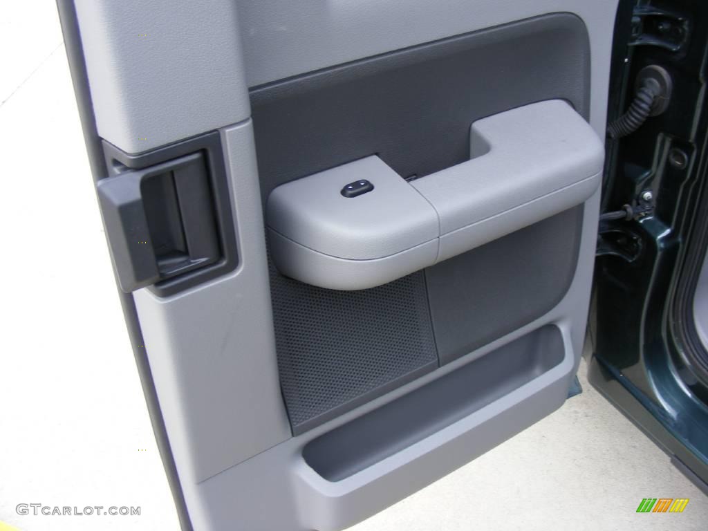 2005 F150 XLT SuperCab - Aspen Green Metallic / Medium Flint Grey photo #29