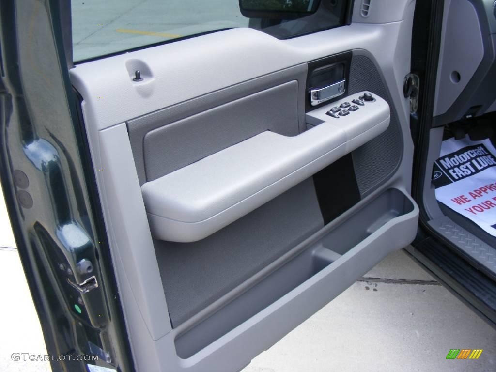 2005 F150 XLT SuperCab - Aspen Green Metallic / Medium Flint Grey photo #34