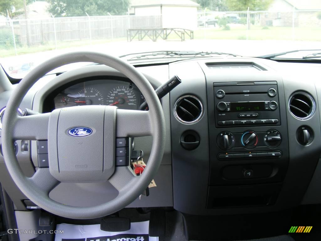 2005 F150 XLT SuperCab - Aspen Green Metallic / Medium Flint Grey photo #38