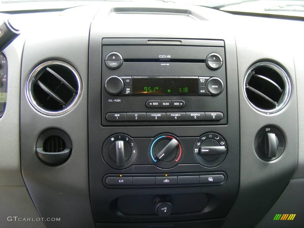 2005 F150 XLT SuperCab - Aspen Green Metallic / Medium Flint Grey photo #39