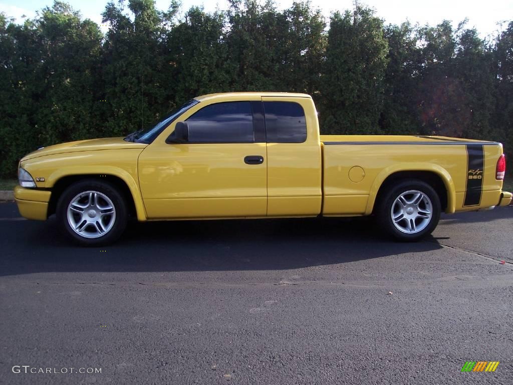 1999 Dakota R/T Sport Extended Cab - Solar Yellow / Agate photo #4