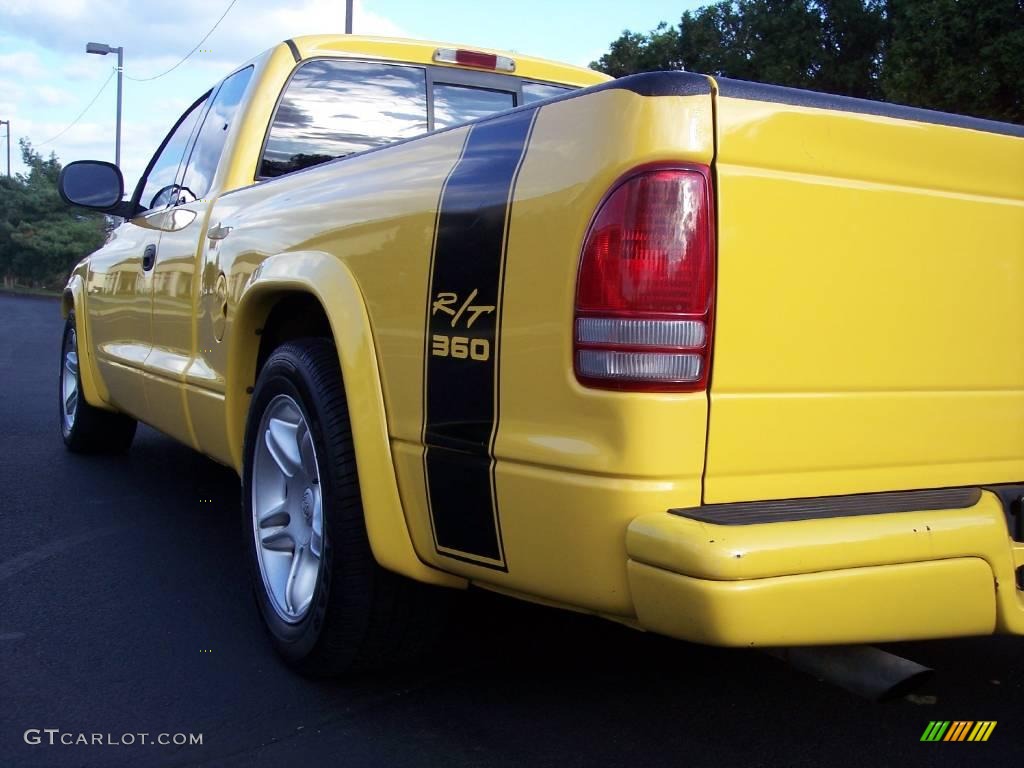 1999 Dakota R/T Sport Extended Cab - Solar Yellow / Agate photo #22