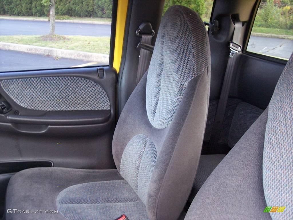1999 Dakota R/T Sport Extended Cab - Solar Yellow / Agate photo #57