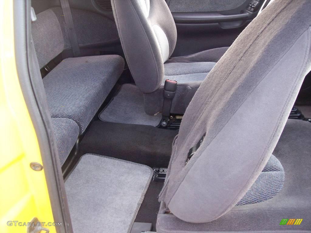 1999 Dakota R/T Sport Extended Cab - Solar Yellow / Agate photo #89
