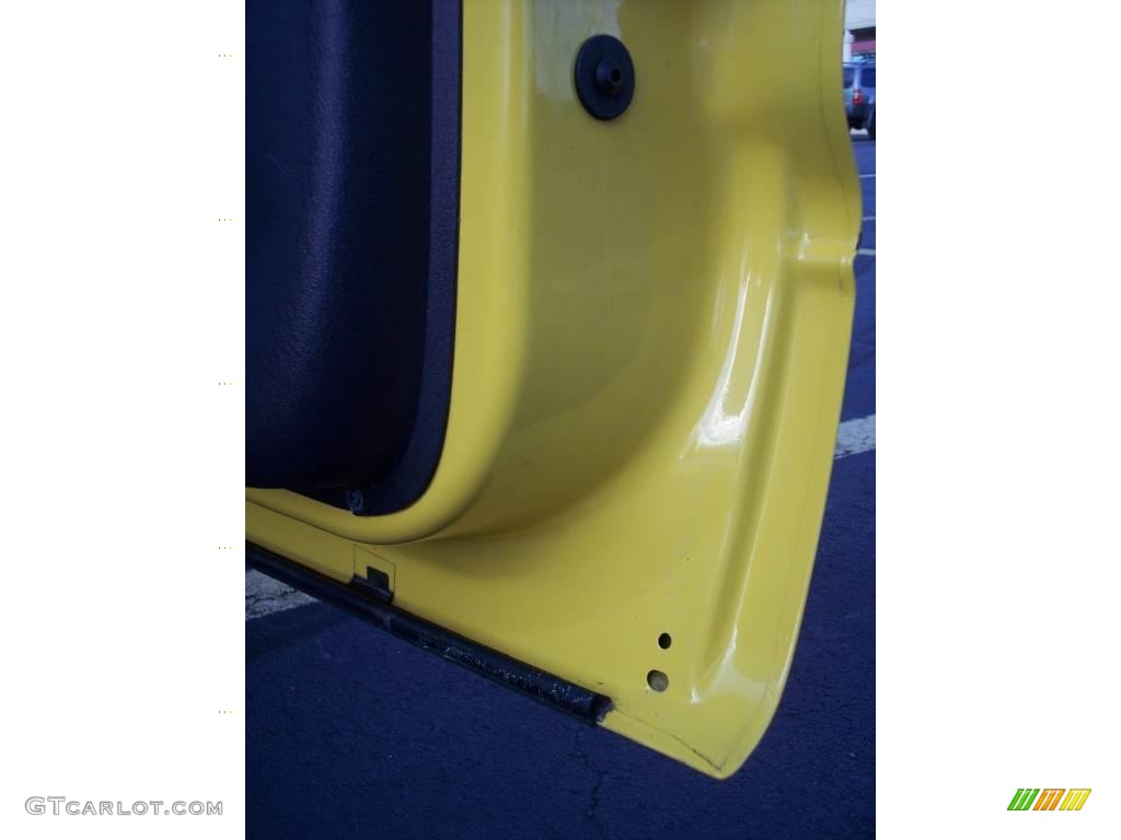 1999 Dakota R/T Sport Extended Cab - Solar Yellow / Agate photo #95