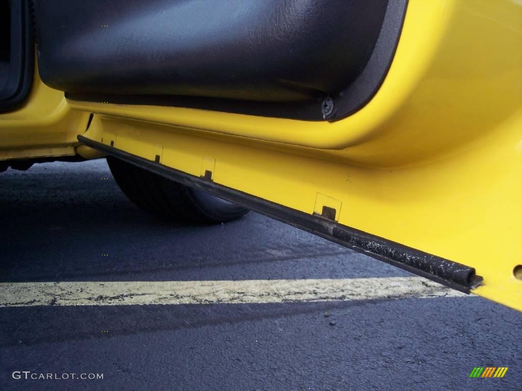 1999 Dakota R/T Sport Extended Cab - Solar Yellow / Agate photo #97