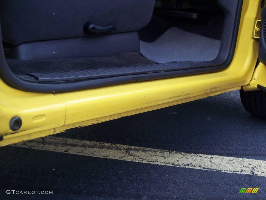 1999 Dakota R/T Sport Extended Cab - Solar Yellow / Agate photo #99