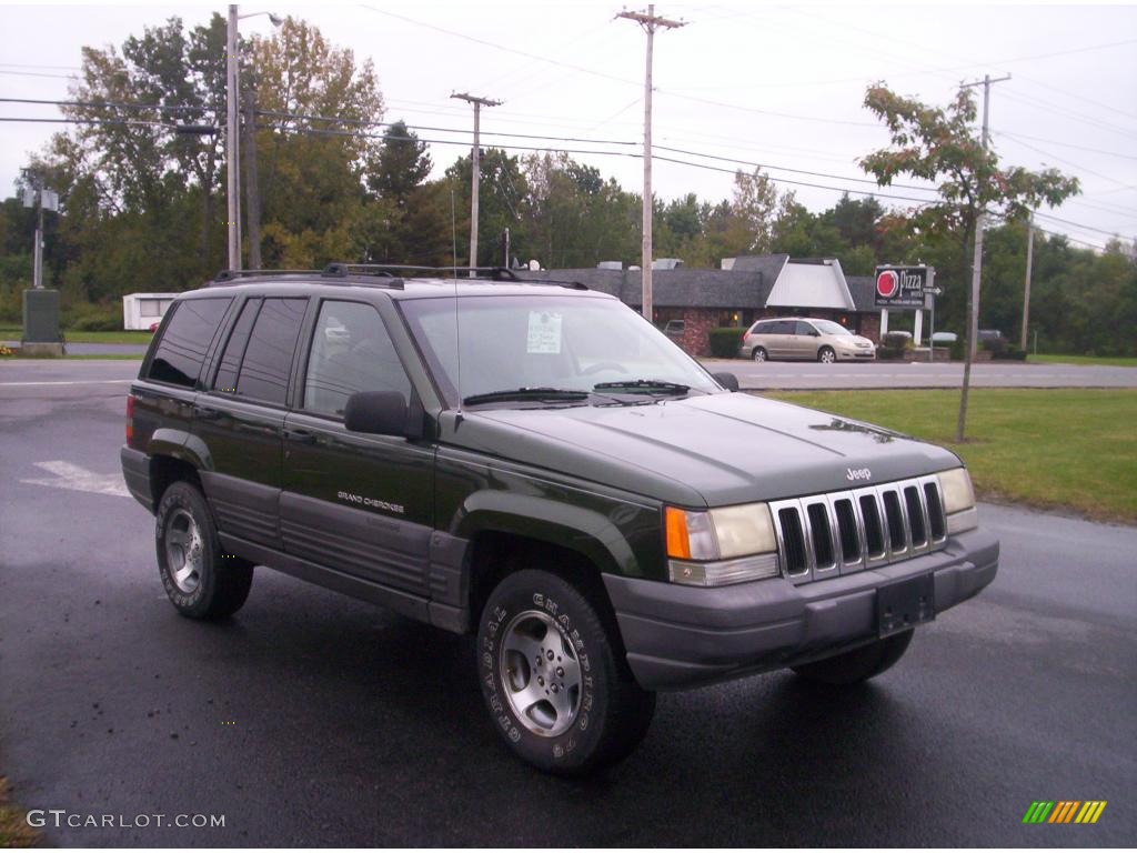 1997 Grand Cherokee Laredo 4x4 - Moss Green Pearl / Agate Black photo #5