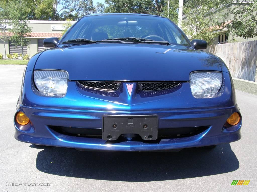 2002 Sunfire SE Sedan - Indigo Blue Metallic / Graphite photo #2