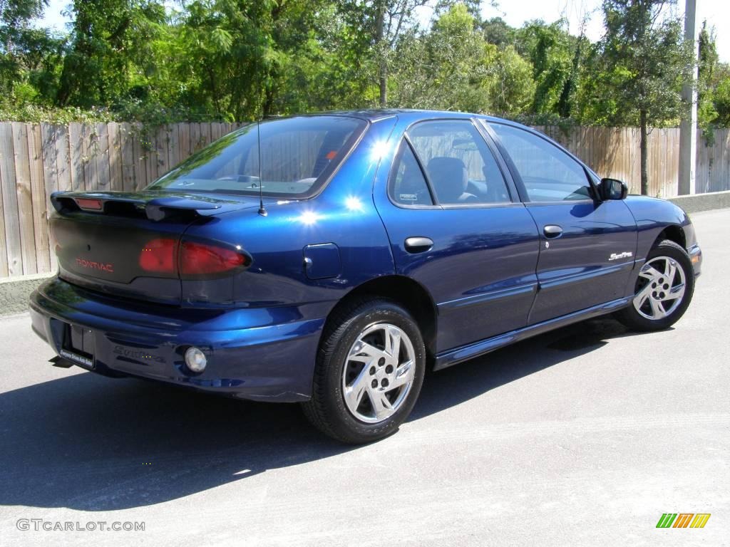 2002 Sunfire SE Sedan - Indigo Blue Metallic / Graphite photo #7