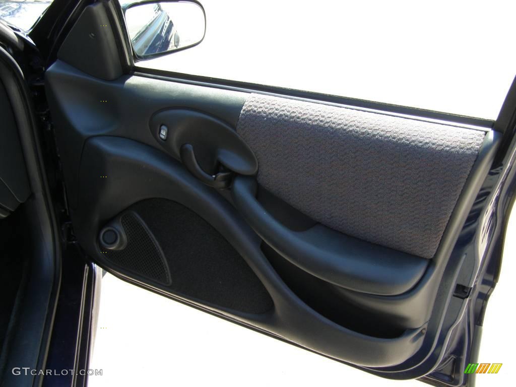 2002 Sunfire SE Sedan - Indigo Blue Metallic / Graphite photo #22