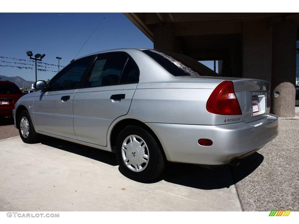1999 Mirage DE Sedan - Munich Silver Metallic / Gray photo #4