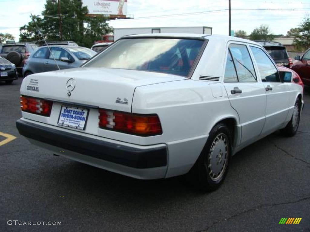 1992 190 Class 190E 2.3 - Arctic White / Blue photo #3