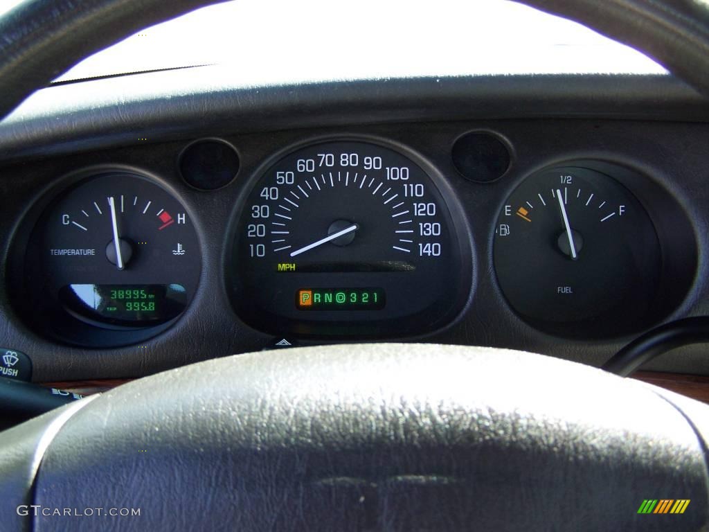 2004 LeSabre Custom - White / Medium Gray photo #13