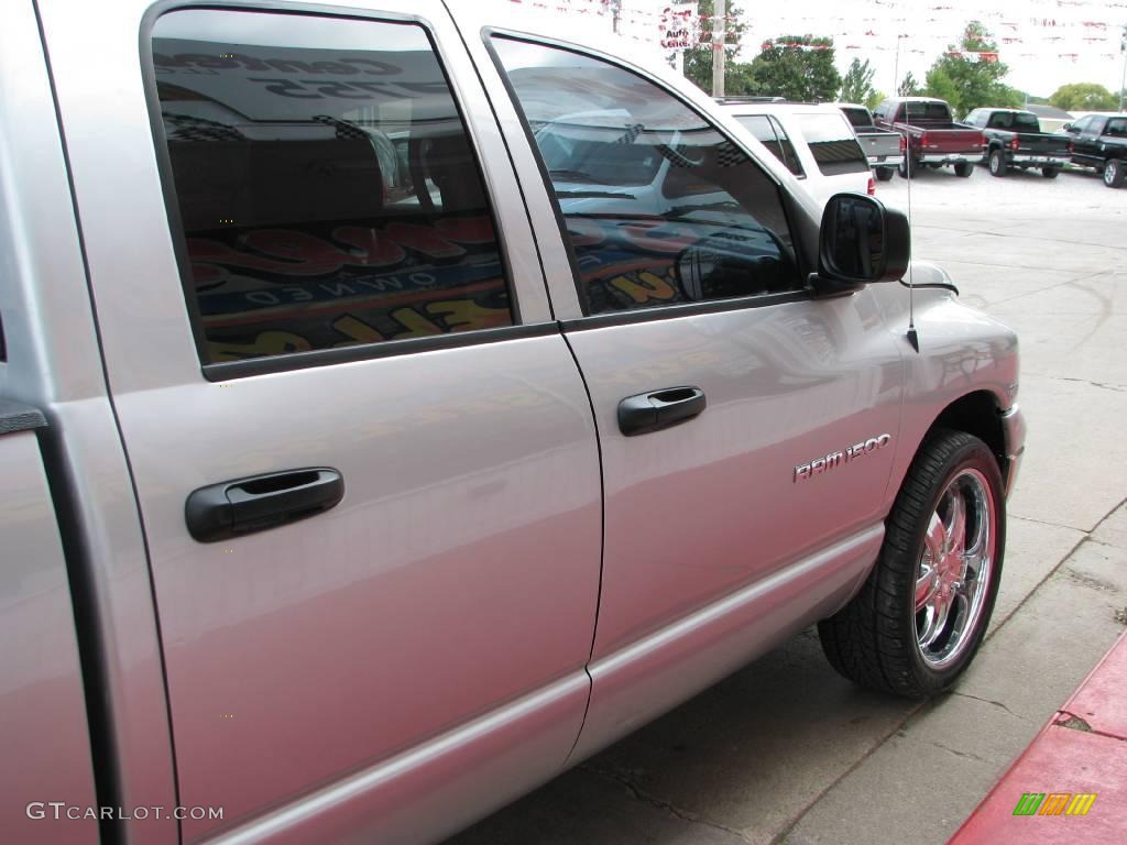 2004 Ram 1500 SLT Quad Cab 4x4 - Bright Silver Metallic / Dark Slate Gray photo #33