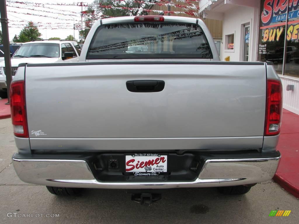 2004 Ram 1500 SLT Quad Cab 4x4 - Bright Silver Metallic / Dark Slate Gray photo #38