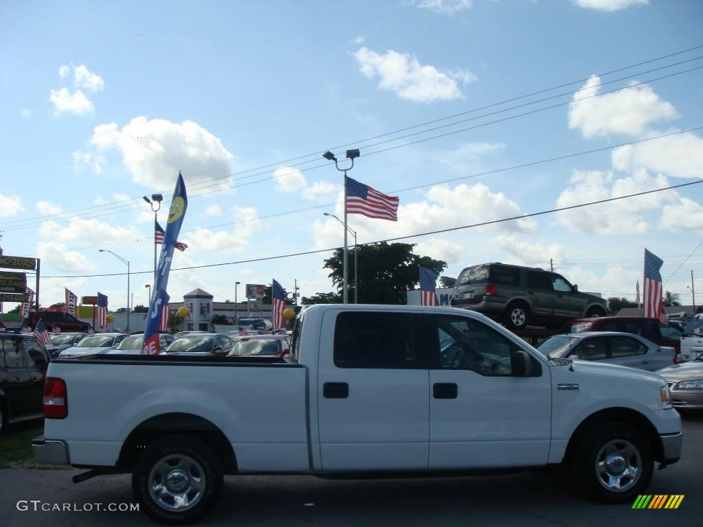 2006 F150 Lariat SuperCrew - Oxford White / Tan photo #2