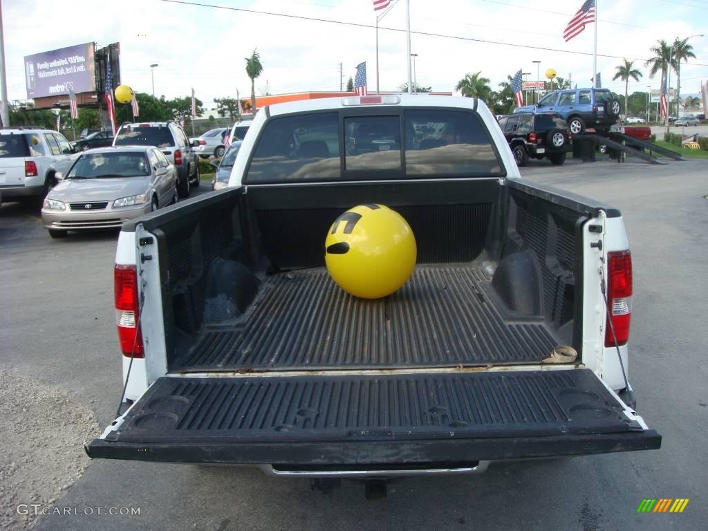 2006 F150 Lariat SuperCrew - Oxford White / Tan photo #5