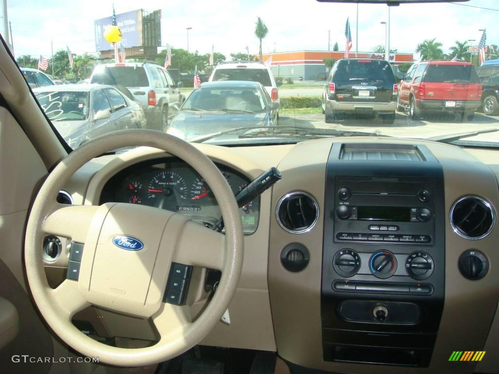2006 F150 Lariat SuperCrew - Oxford White / Tan photo #14