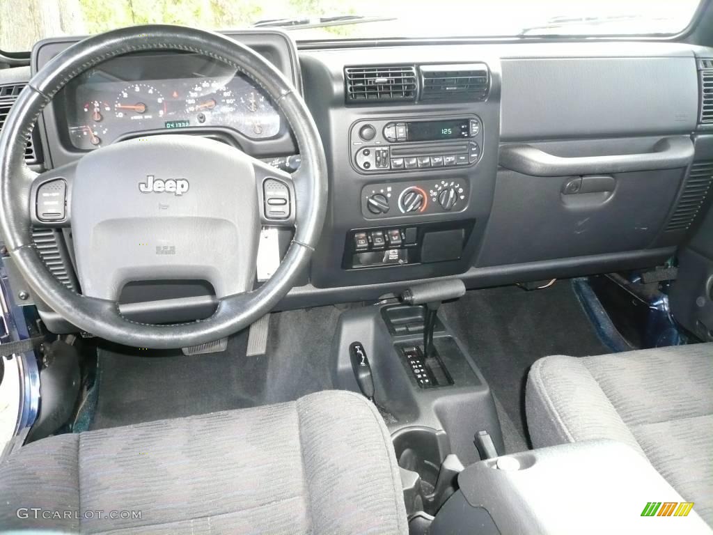 2004 Wrangler Sport 4x4 - Patriot Blue Pearl / Dark Slate Gray photo #11