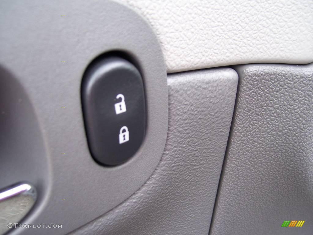 2010 Malibu LS Sedan - Taupe Gray Metallic / Titanium photo #32