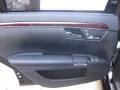 Black - S 550 Sedan Photo No. 18