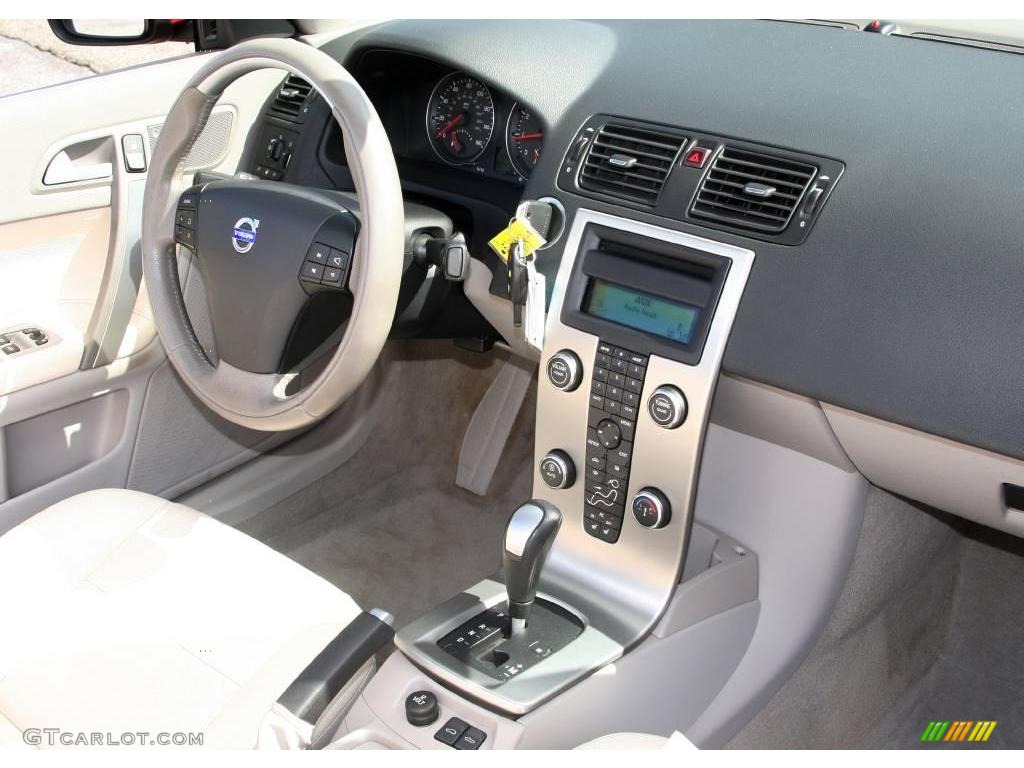 2007 C70 T5 Convertible - Passion Red / Calcite Cream photo #10