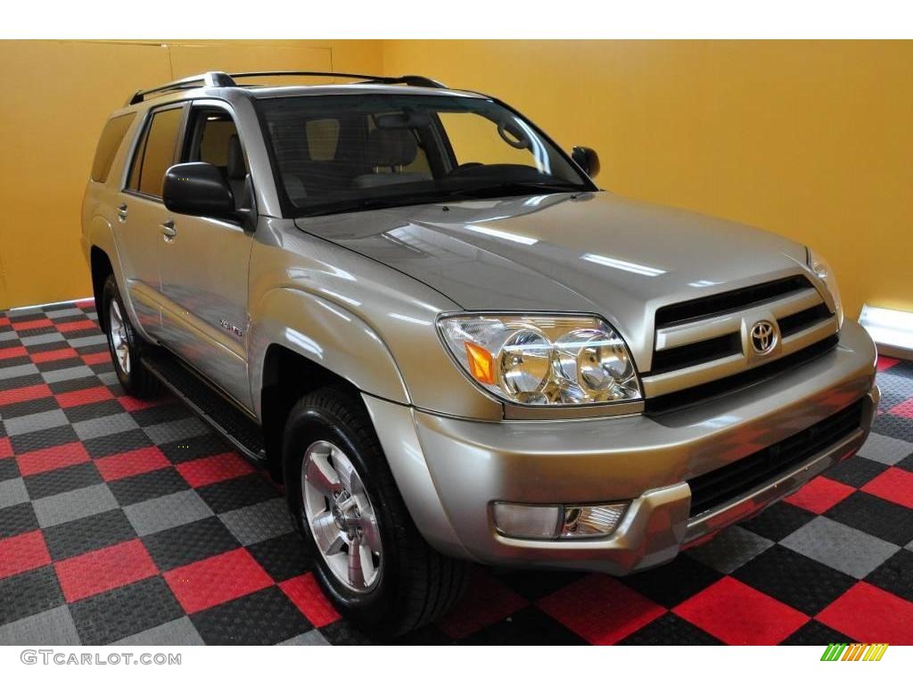 2004 4Runner SR5 4x4 - Dorado Gold Pearl / Taupe photo #1