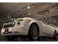 English White - Phantom Drophead Coupe  Photo No. 3