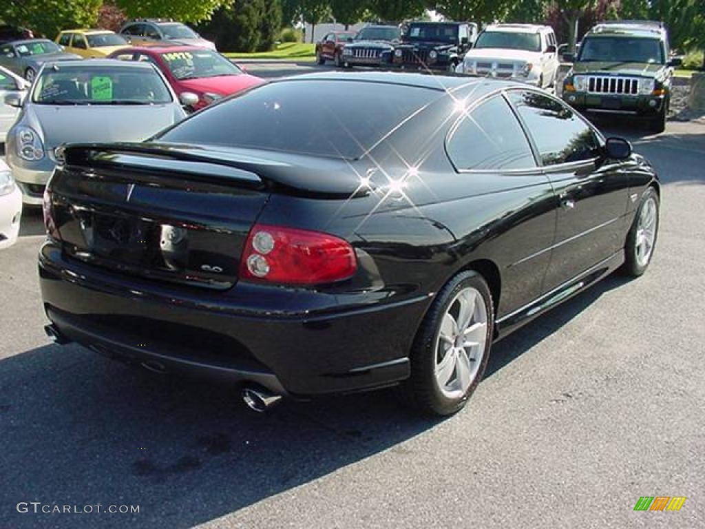 2005 GTO Coupe - Phantom Black Metallic / Black photo #6