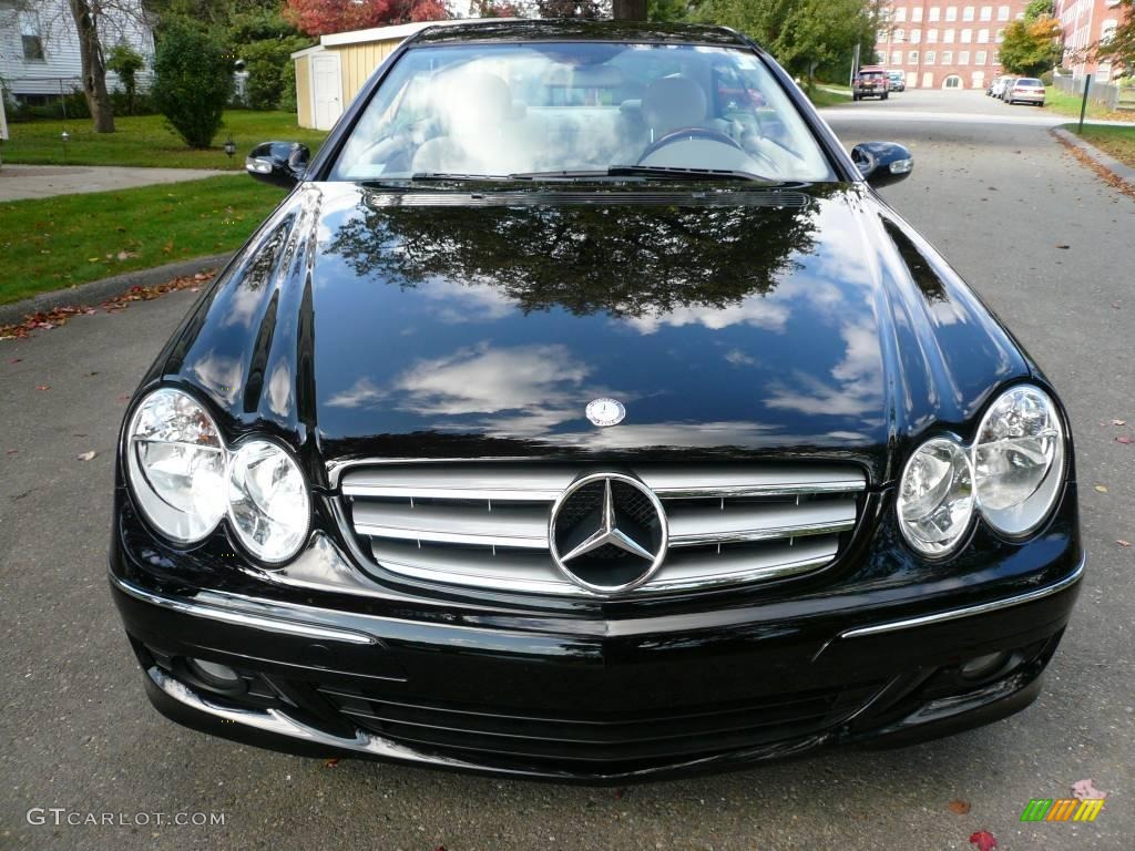 Black Mercedes-Benz CLK
