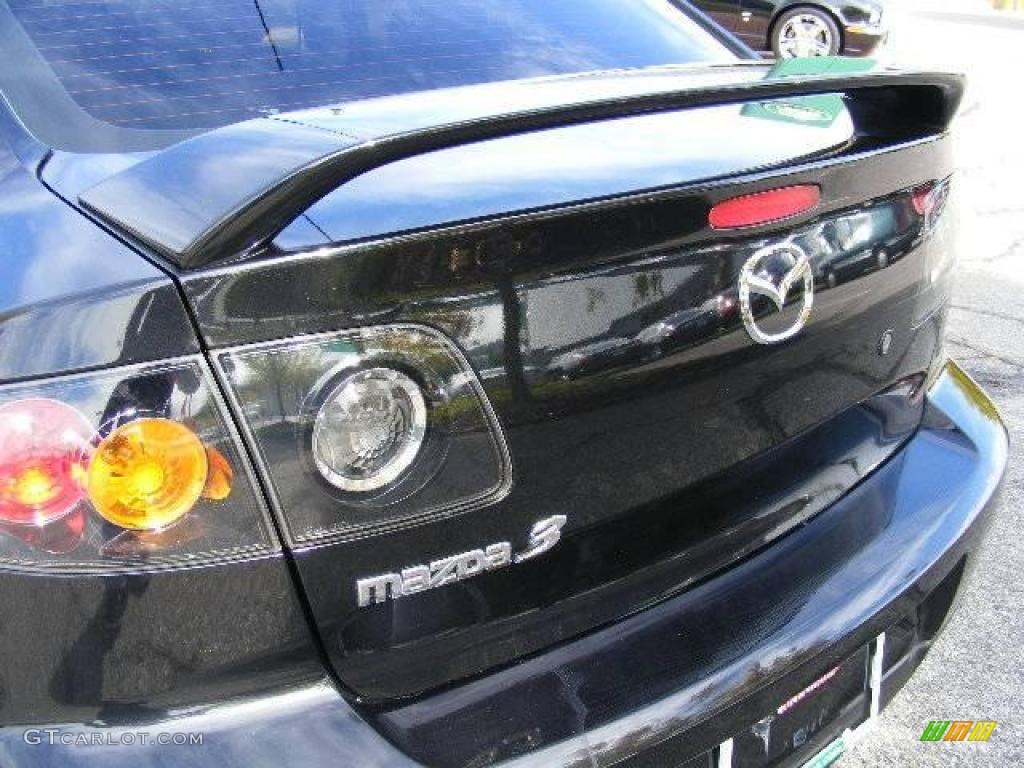 2005 MAZDA3 s Sedan - Black Mica / Black/Red photo #28