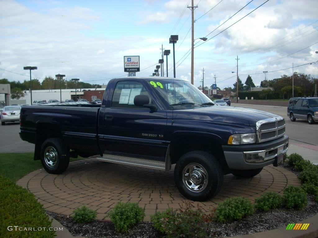 1999 Ram 2500 SLT Regular Cab 4x4 - Deep Amethyst Pearl / Agate photo #4