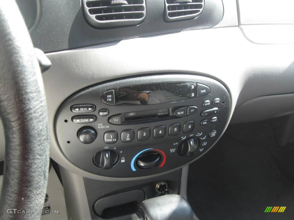 1997 Escort LX Wagon - White / Gray photo #5