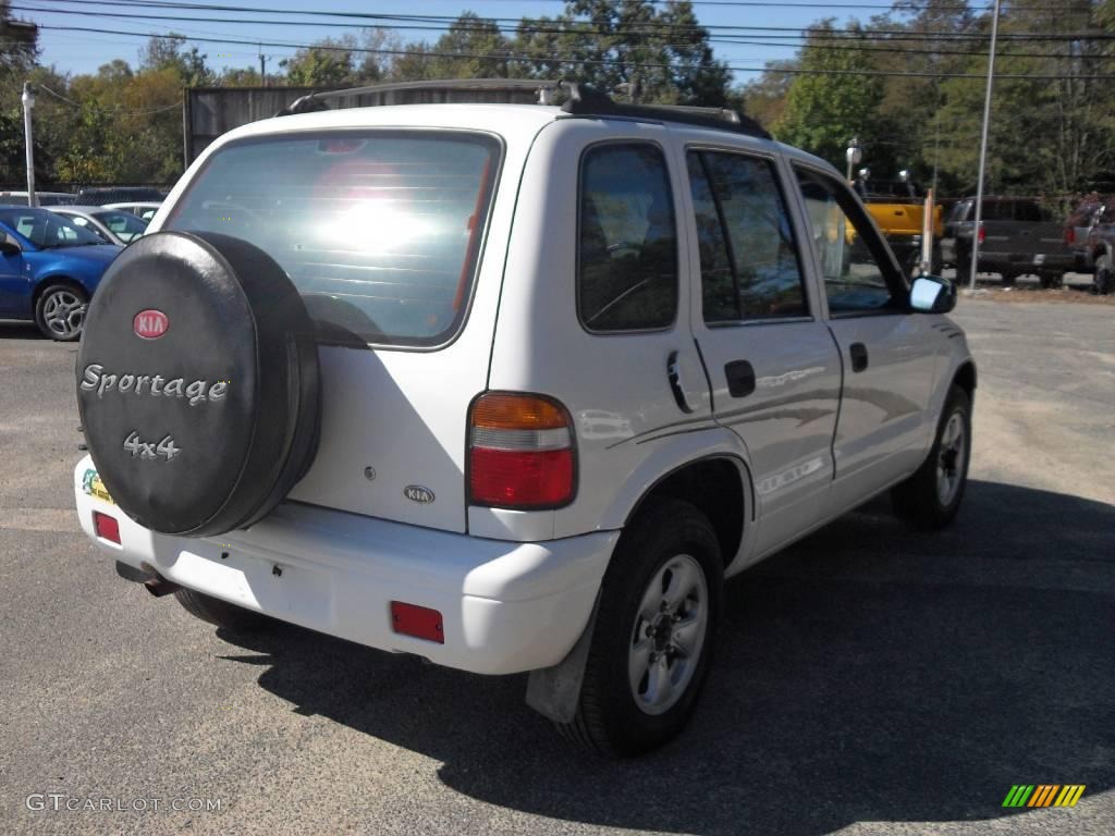 1997 Sportage 4x4 - Crystal White / Gray photo #5
