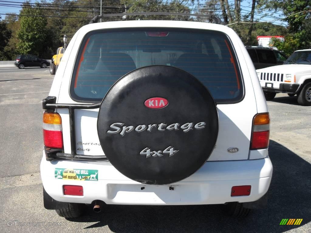 1997 Sportage 4x4 - Crystal White / Gray photo #6
