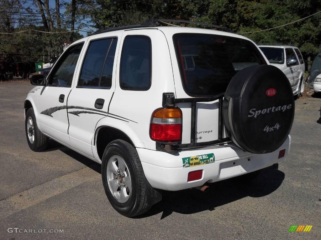 1997 Sportage 4x4 - Crystal White / Gray photo #7