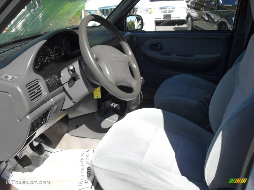 1997 Sportage 4x4 - Crystal White / Gray photo #9