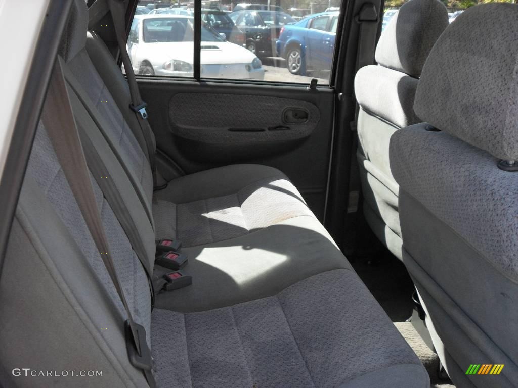 1997 Sportage 4x4 - Crystal White / Gray photo #11