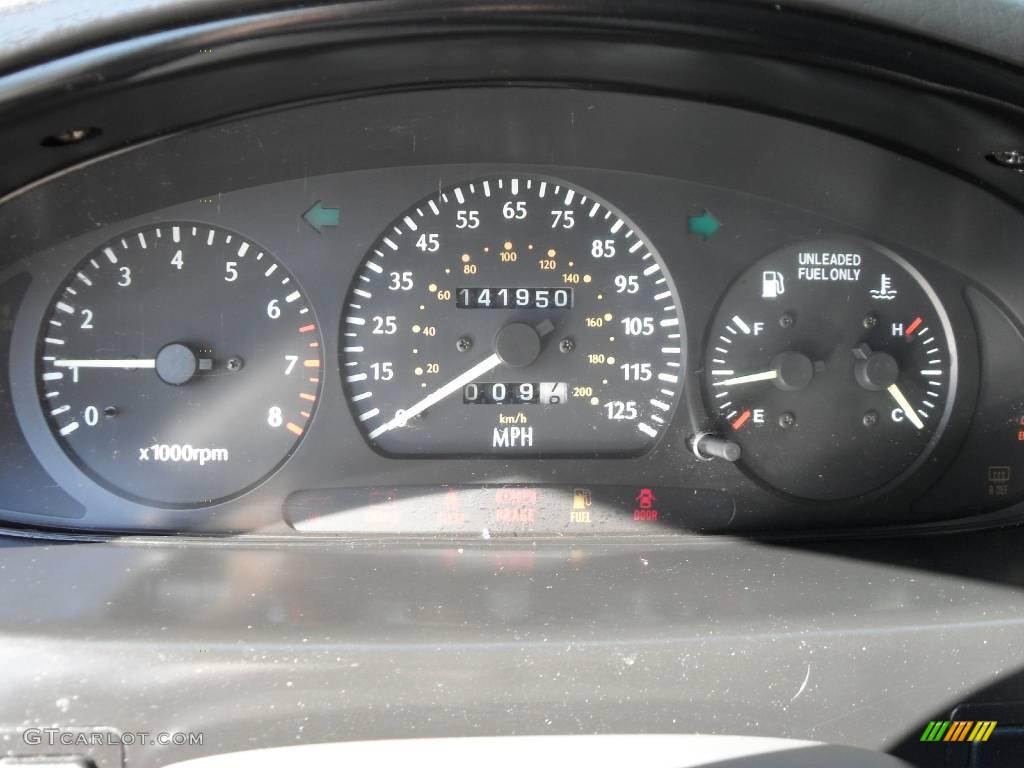 1997 Sportage 4x4 - Crystal White / Gray photo #14