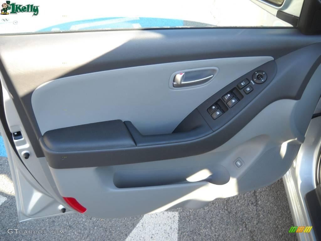 2009 Elantra GLS Sedan - Quicksilver / Gray photo #7