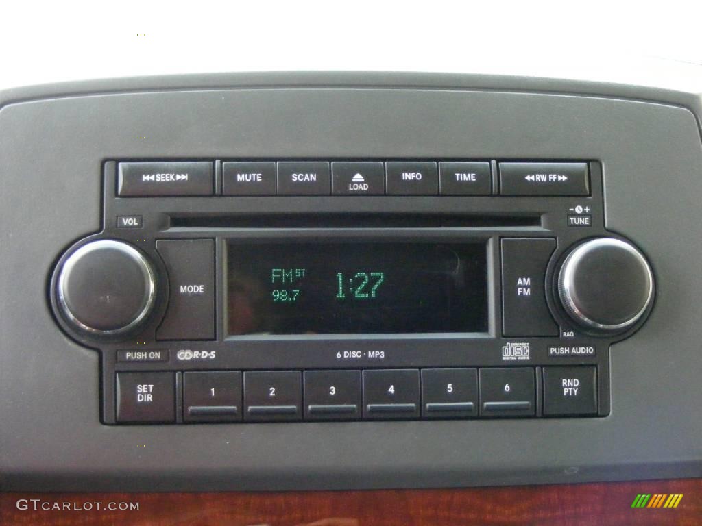 2007 Grand Cherokee Limited 4x4 - Bright Silver Metallic / Medium Slate Gray photo #32
