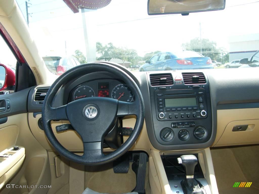 2006 Jetta TDI Sedan - Spice Red Metallic / Pure Beige photo #18