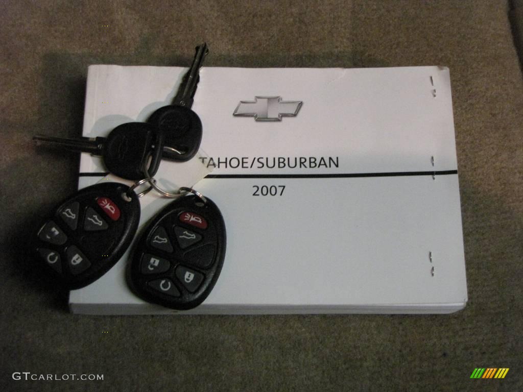 2007 Suburban 1500 LTZ 4x4 - Summit White / Light Cashmere/Ebony photo #24