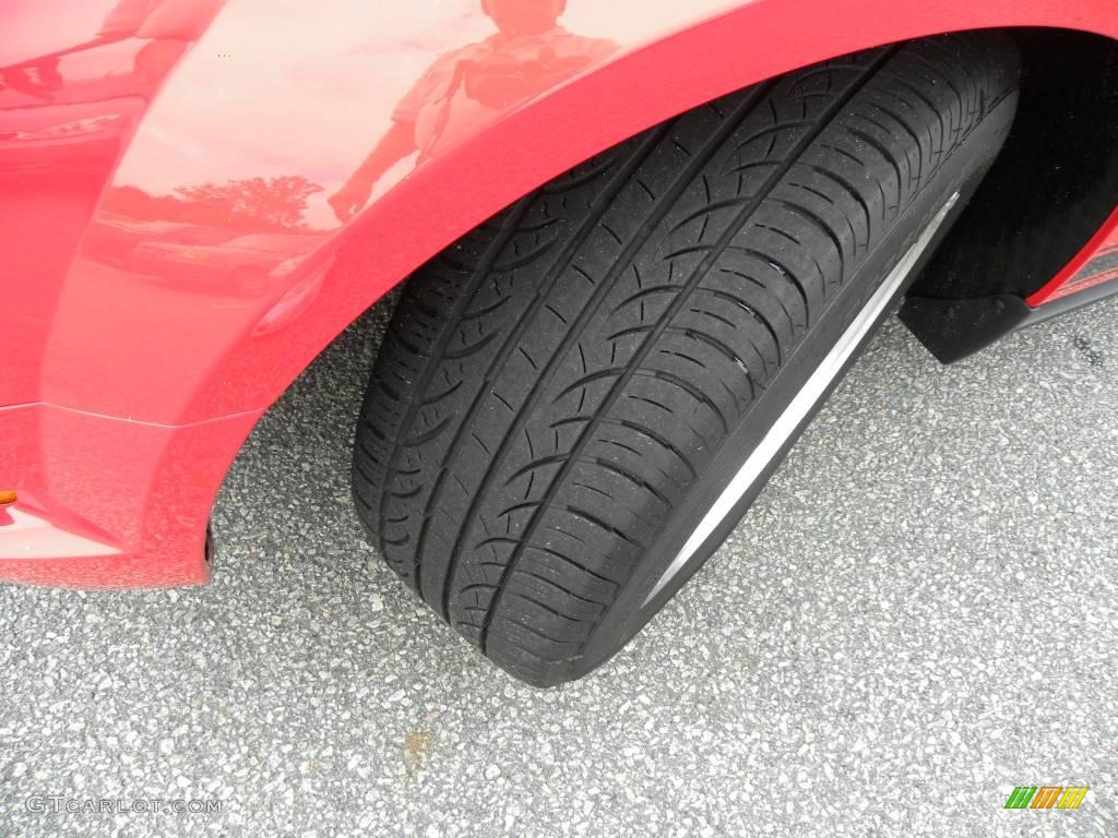 2007 Mustang V6 Deluxe Convertible - Torch Red / Dark Charcoal photo #13