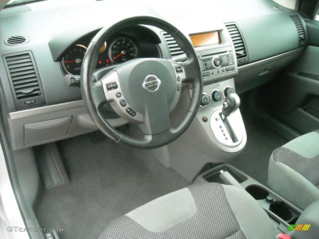 2007 Sentra 2.0 S - Brilliant Silver / Charcoal/Steel photo #10