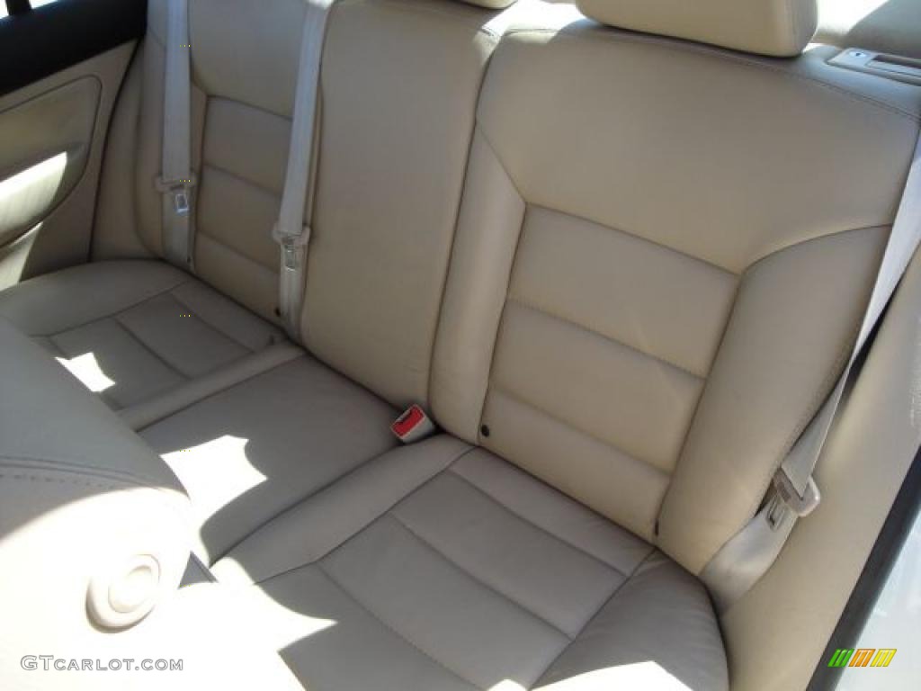 2001 Jetta GLS TDI Sedan - Cool White / Beige photo #12