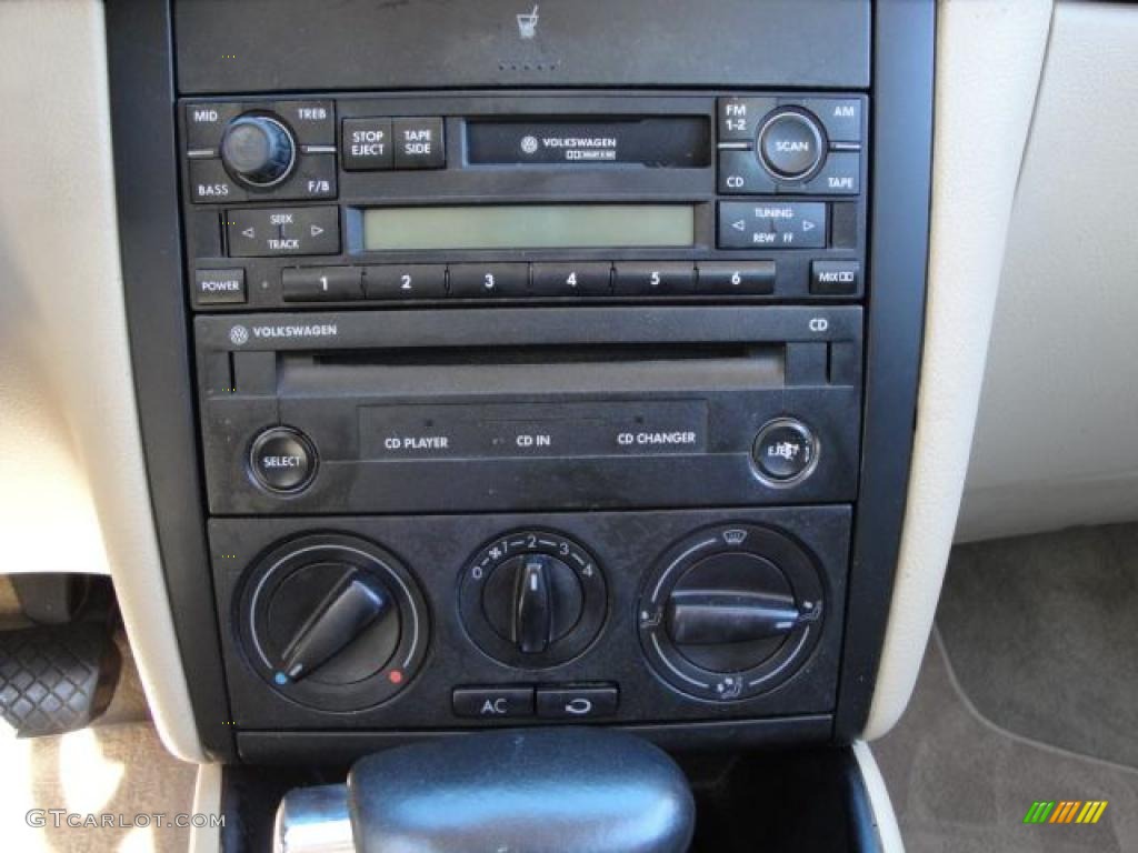 2001 Jetta GLS TDI Sedan - Cool White / Beige photo #19