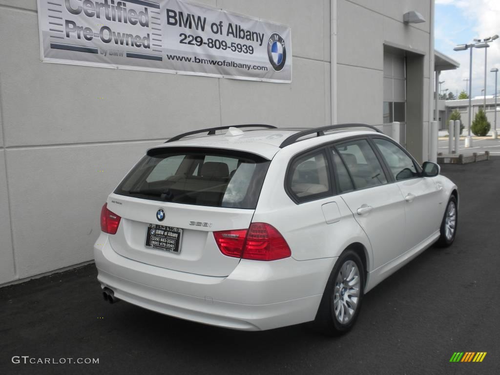 2009 3 Series 328i Sport Wagon - Alpine White / Beige Dakota Leather photo #26